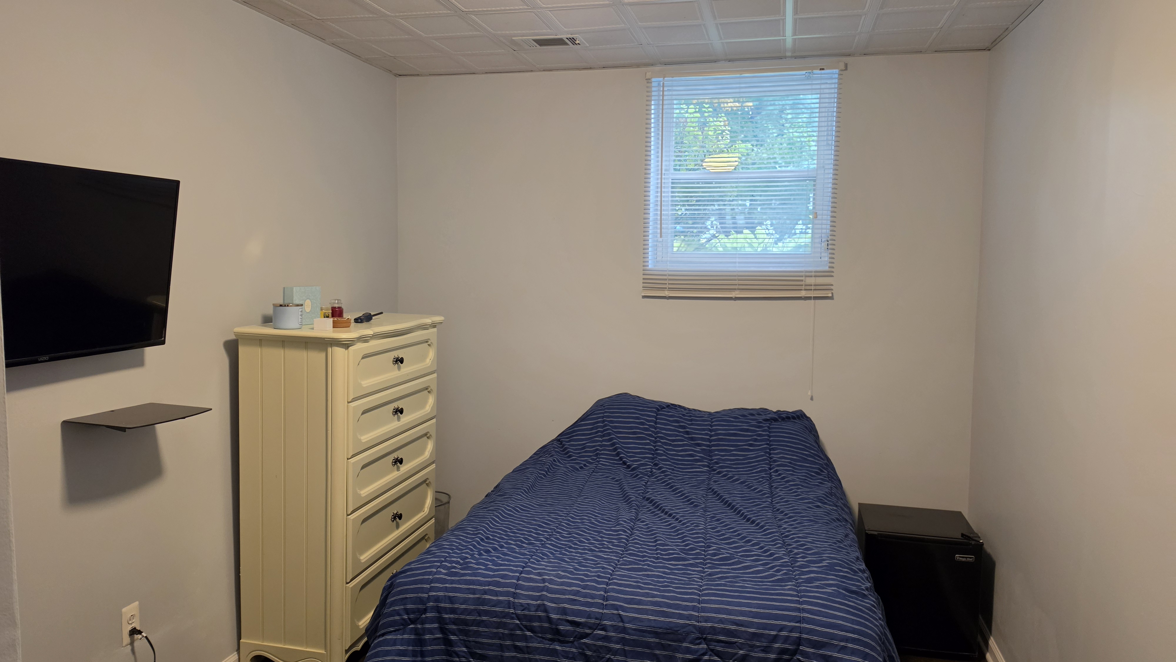 Bedroom at 1095 Seabury Drive